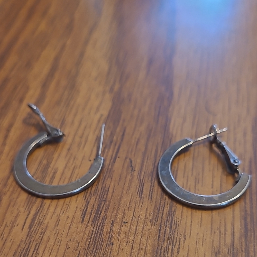 Vintage Silver-Tone Hoop Earrings